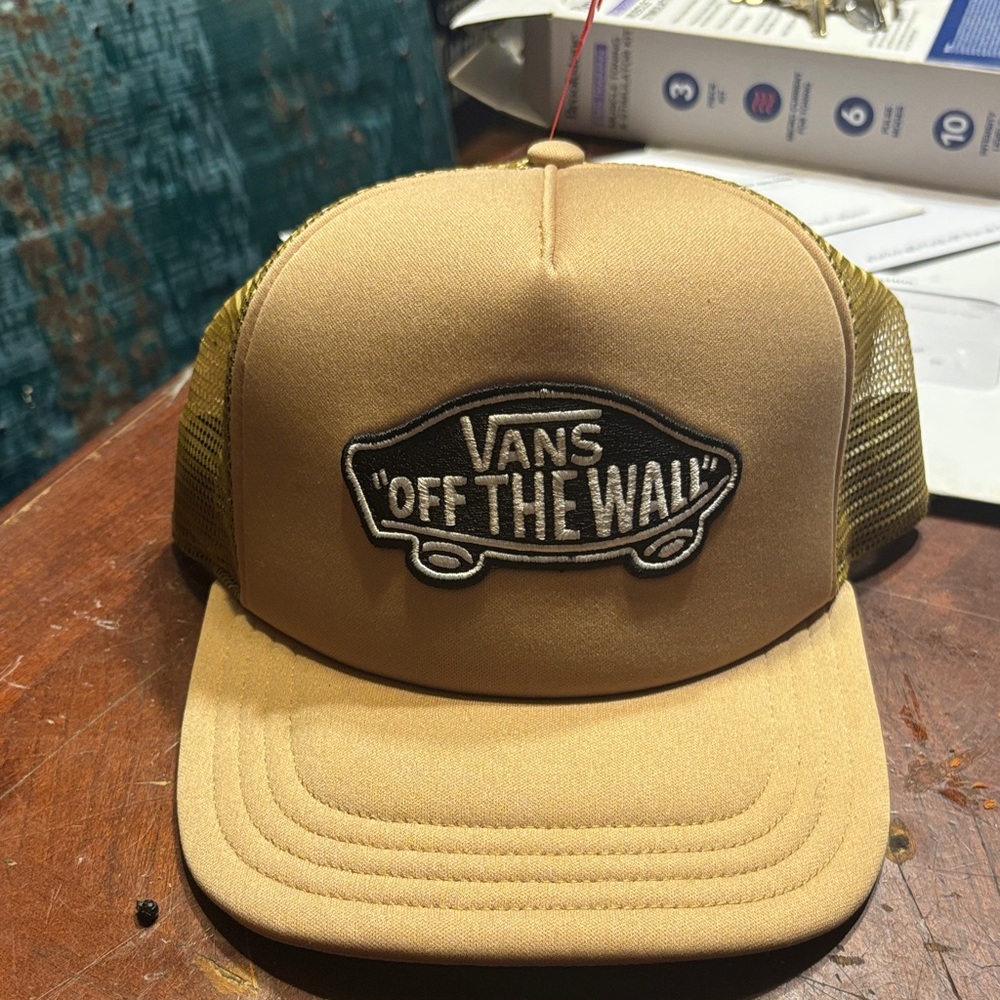 New Vans Beige and black Trucker style  Hat